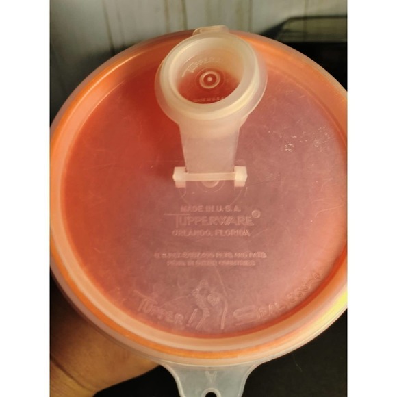Tupperware Vintage Lot Handolier Pitcher Container X2 and Snack Cup Orange  (G6) - Picture 8 of 10